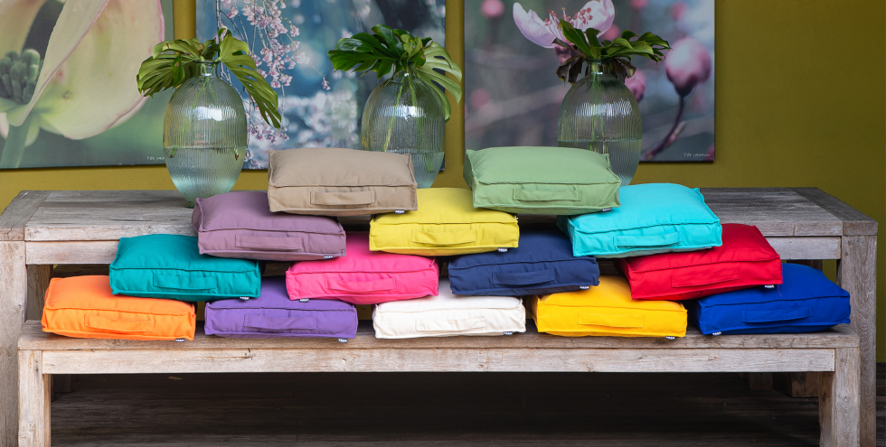 Kissen, Cubes, Bean Cubes und Lounger der Serie...