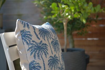 H.O.C.K. Vamosa Palms Outdoor Wendekissen 45x45cm navy-blau Palmen