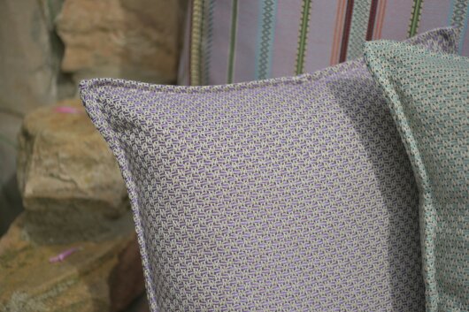 H.O.C.K. Linocea Outdoor Kissen 45x45cm lila mit Biese col. 404520