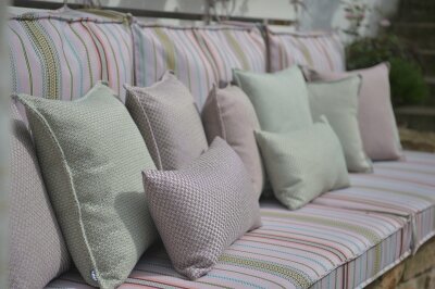 H.O.C.K. Linocea Outdoor Kissen 50x50cm lila mit Biese col. 404520