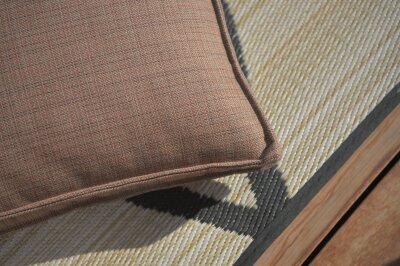 H.O.C.K. - AGORA Romy Outdoor Sitzkissen BLISS 45x45x6cm umbra rost mit Biese kleingemustert col. 20093