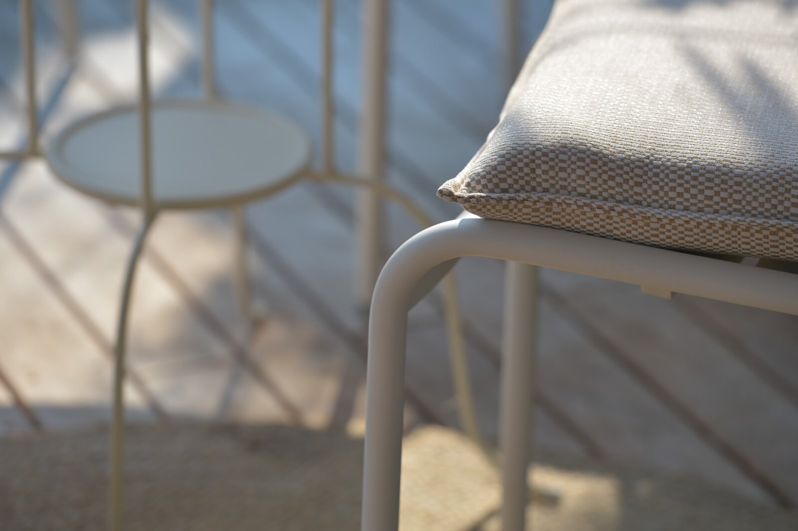 H.O.C.K. Brian Outdoor Sitzkissen BLISS 40x40x6cm taupe beige weiß mit Biese kleingemustert