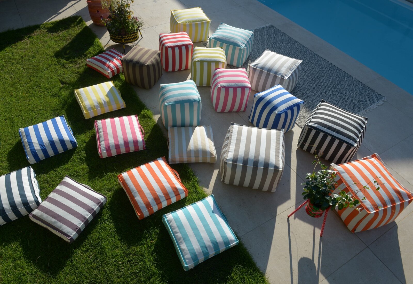 H.O.C.K. Classic Streifen Outdoor Bean Cube Pouf 40x40x40cm tabacco