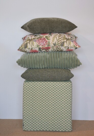 H.O.C.K. Jonny Dekokissen 45x45cm olive schmaler Cord