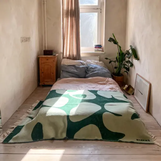 KLEKKS Wolldecke "OVAL" olive grün mit Fransen 130x200cm