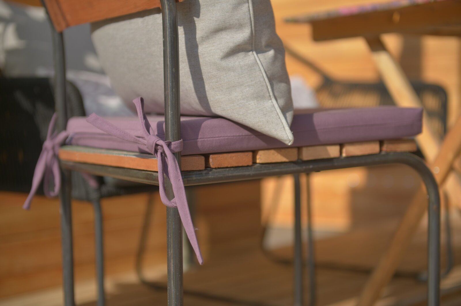 H.O.C.K. Classic Uni Outdoor Stuhlkissen NORM mit Bändern 40x40x4cm pink