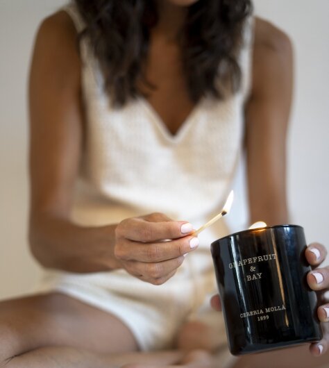 Cereria Mollá Premium Kerze 230g Santal & Tonka