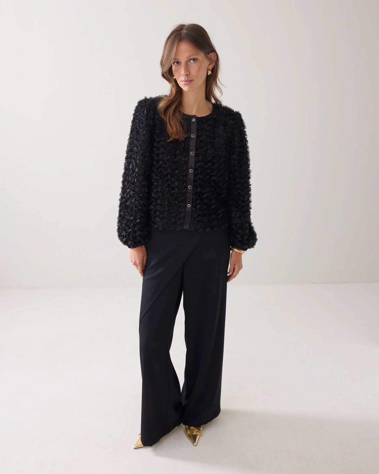 N.Y.A. | Summum Fluffy boxy Jacke schwarz L