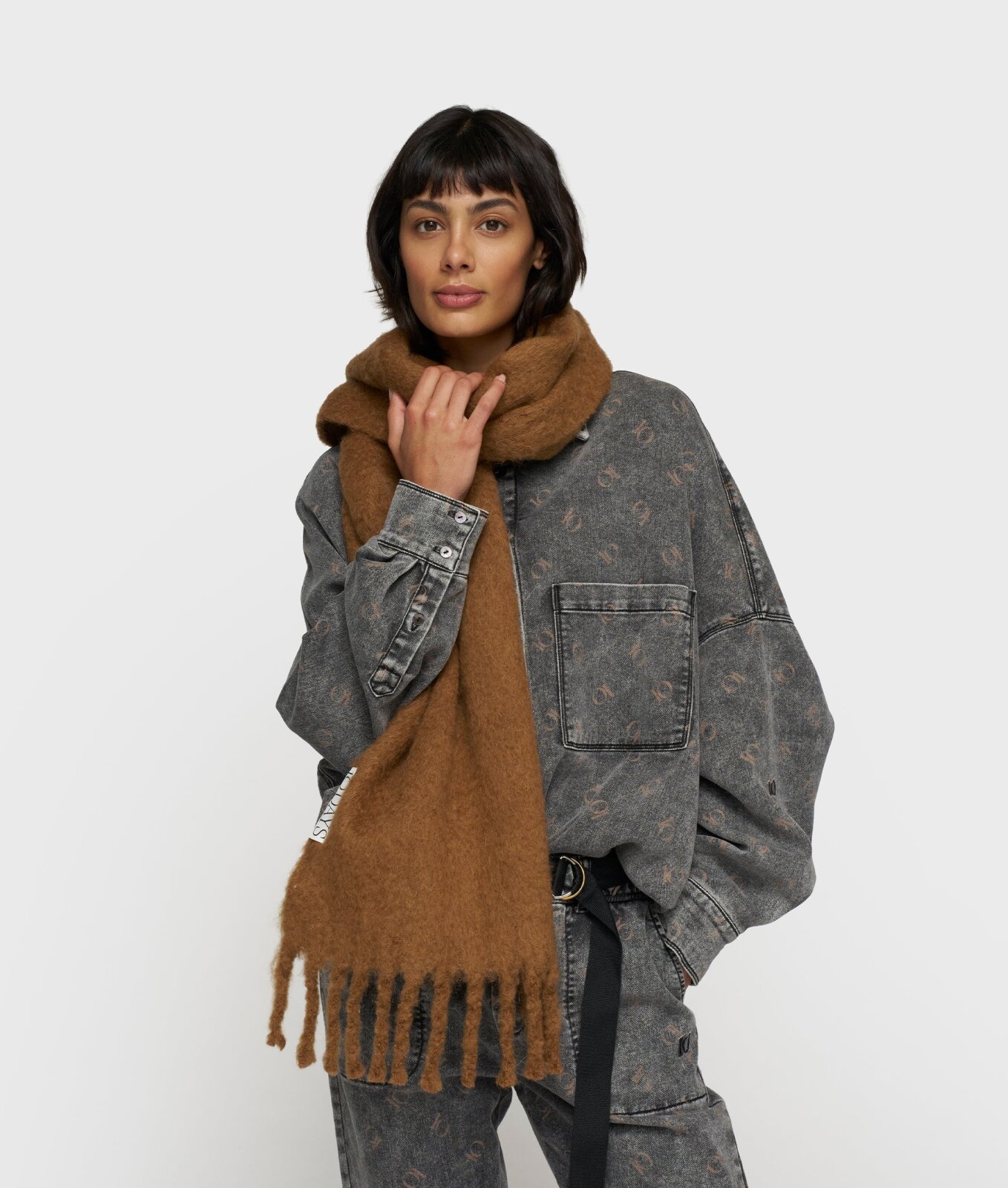 N.Y.A. | 10Days Strickschal in Hellbraun Cognac mit Fransen