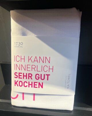 17;30 Geschirrtuch "Ich kann innerlich sehr gut kochen" weiß mit pink