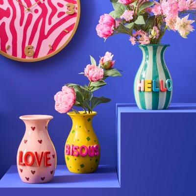 WV Vase "LOVE" rosa Herzen 17x16x27cm