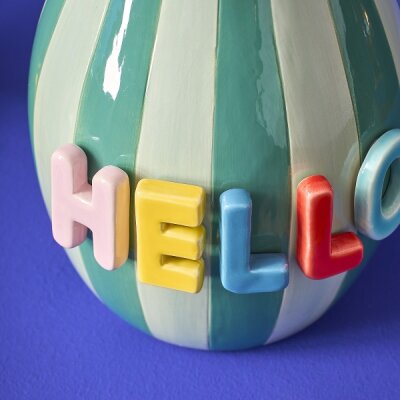 WV Vase "HELLO" Streifen grün 17x16x27cm