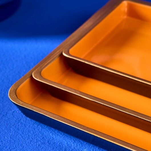 WV 3-teiliges Tablett-Set Orange mit goldener Umrandung