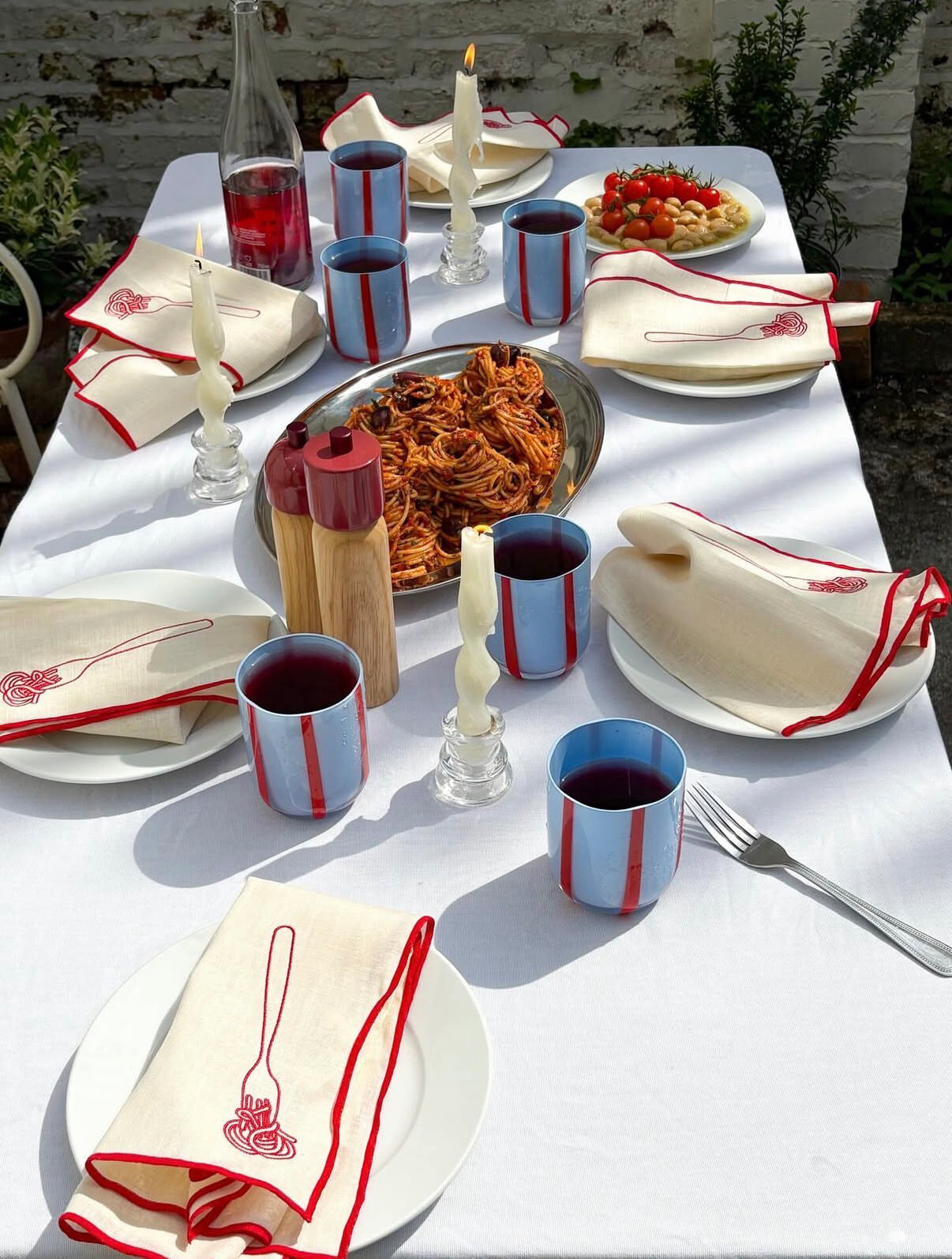 Maegen Servietten aus Leinen bestickt "Spaghetti" 2er Pack | beige