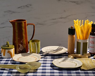 Maegen Servietten aus Leinen bestickt "Spargel" 2er Pack | olive