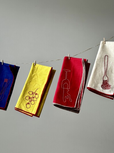 Maegen Servietten aus Leinen bestickt "Weinglas" 2er Pack | rot