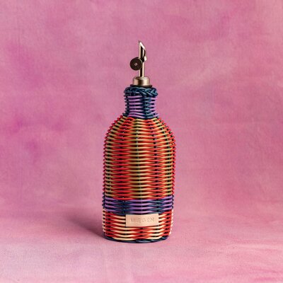 Maegen Glasölspender mit buntem Geflecht | green / red