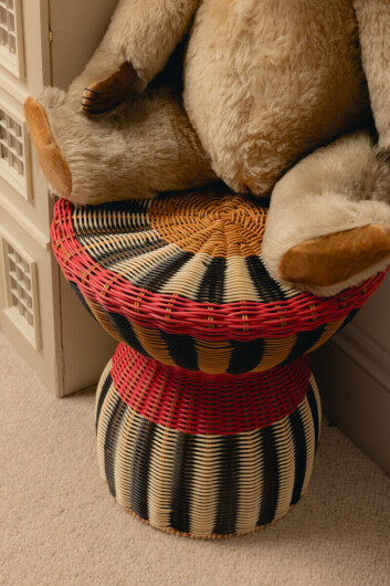 Maegen Beistelltisch Side table / Stool | black / cream