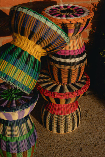 Maegen Beistelltisch Side table / Stool | black / cream