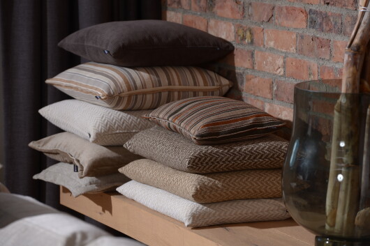 H.O.C.K. Zircono Hocker Cube eckig 45x45x45cm beige Zickzack