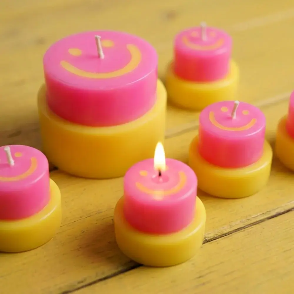 NTG Kerze Smiley "Happy Candle" klein | Gelb Pink