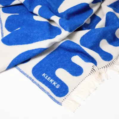 KLEKKS Wolldecke "AMORE" blau beige mit Fransen 130x200cm