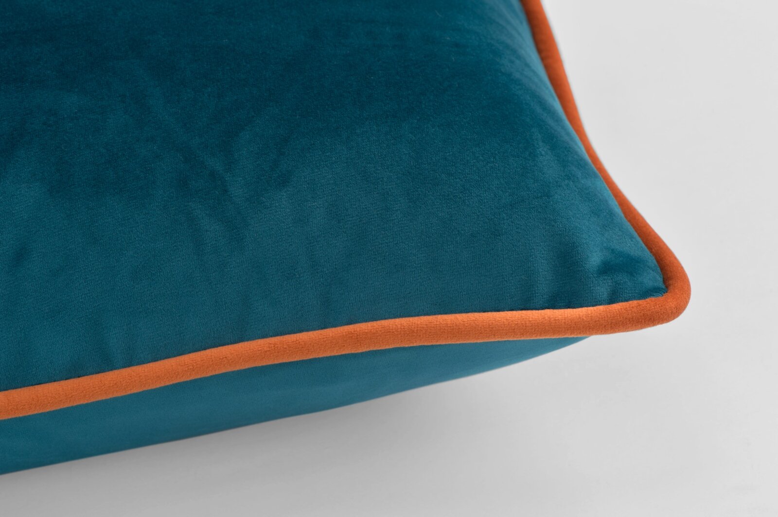 H.O.C.K. Nobile Samt Kissen 50x30cm dark-cyan – Keder terra | Samtkissen