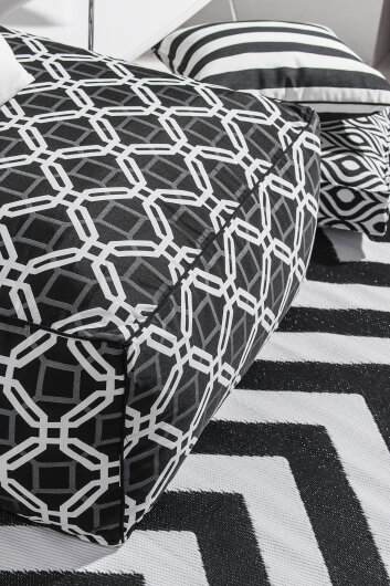 H.O.C.K. Natolda Outdoor Lounghocker ca. 90x90x40cm black 090 sun