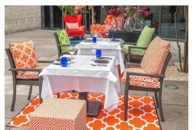 H.O.C.K. Natolda Outdoor Loungehocker 90x90x40cm orange 101 sun