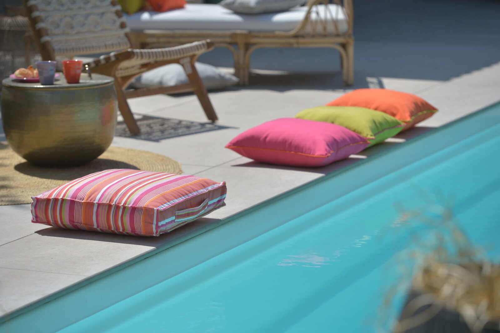 H.O.C.K. Yucatan Outdoor Matratzenkissen 50x50x10cm pink stripes sun