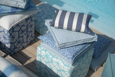 H.O.C.K. Classic Streifen Outdoor Kissen 50x50cm navy-blau