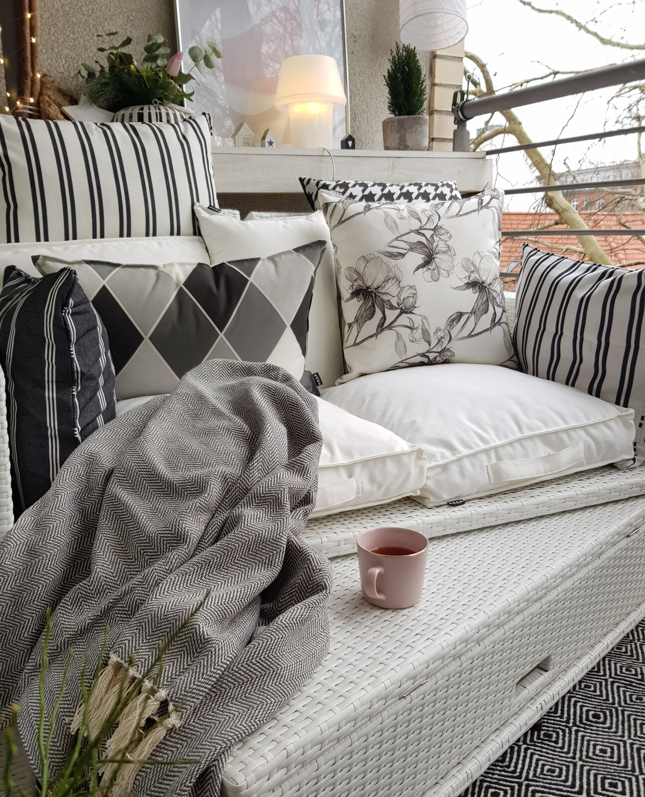 H.O.C.K. New England Outdoor Kissen mit Keder 60x40cm black stripes