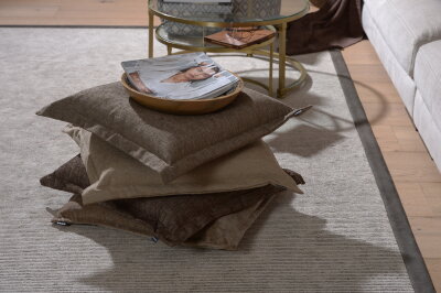 H.O.C.K. Addicted Dekokissen mit Stehsaum 60x60cm taupe col. 04