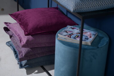 H.O.C.K. Bizantina Kissen 60x60cm mit Wulst aubergine - lila col. 10