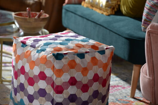 H.O.C.K. Red Moon Bean Cube Pouf 40x40x40cm dots red col. 539