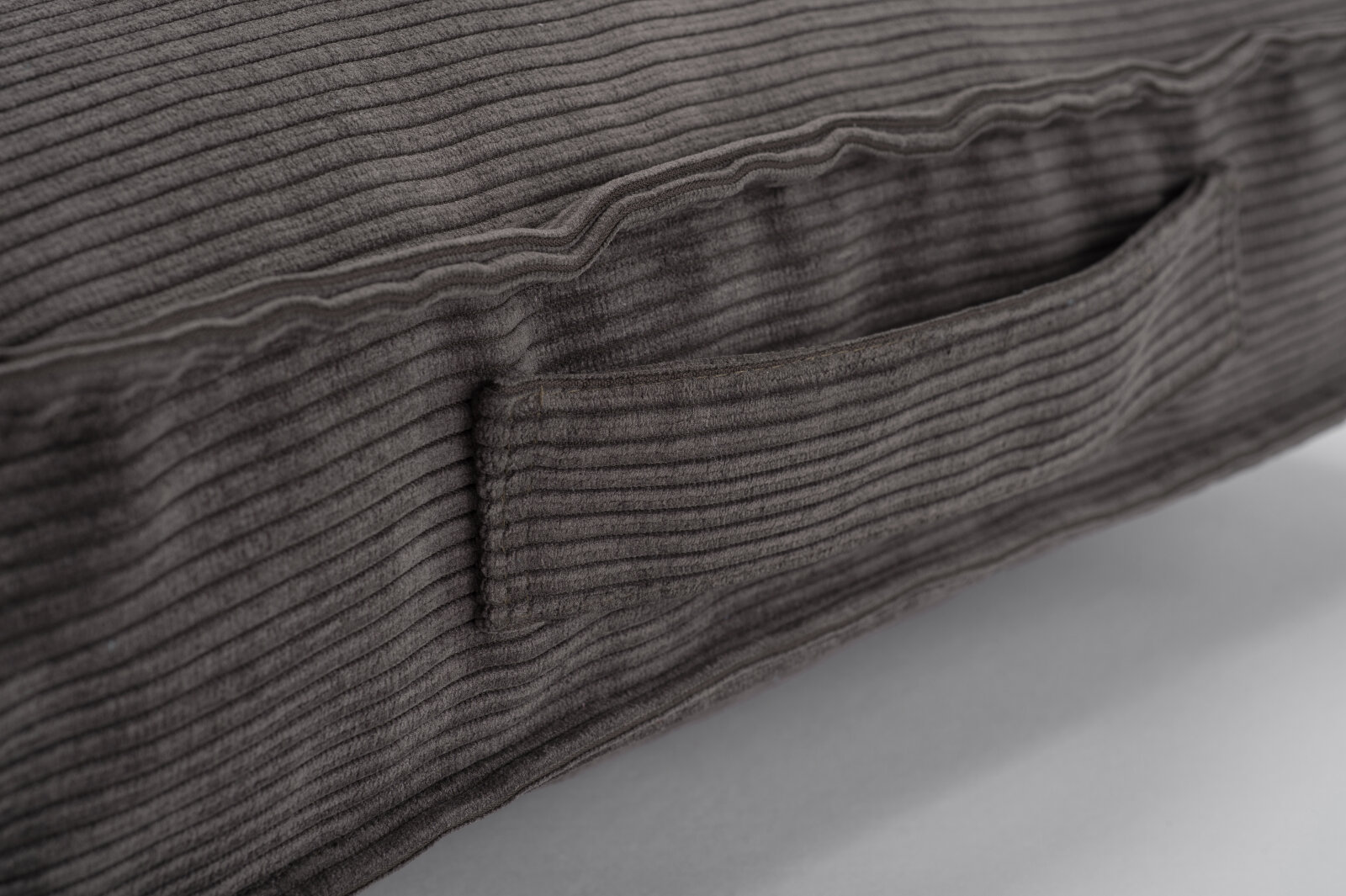 H.O.C.K. Cord Wave Matratzenkissen 50x50x10cm braun col. 64