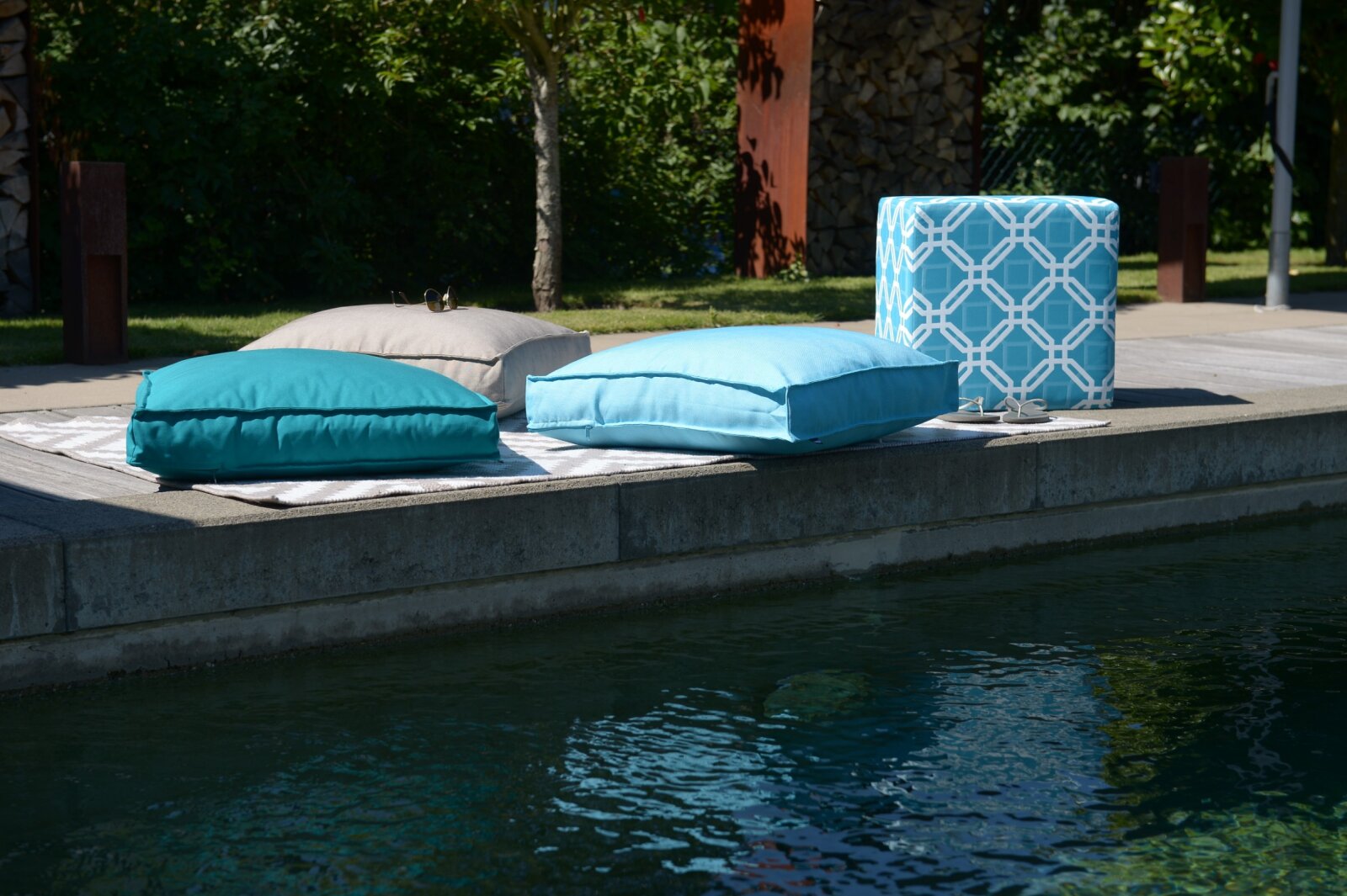 H.O.C.K. Classic Uni Outdoor Sitzkissen Palettenkissen Bodenkissen BODO 60x60x10cm petrol col. 111