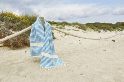 H.O.C.K. Decke Lovely Stripes mit Fransen 100x180cm grün