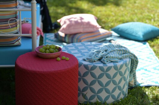 H.O.C.K. Giulio Outdoor Hocker rund Pouf ø45x45cm himbeer
