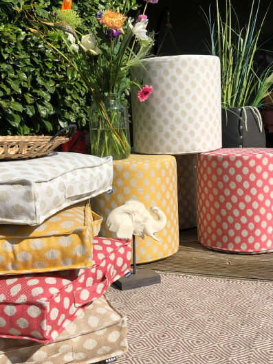 H.O.C.K. Banno dots Outdoor Hocker rund Pouf ø45x45cm Punkte gelb nanu