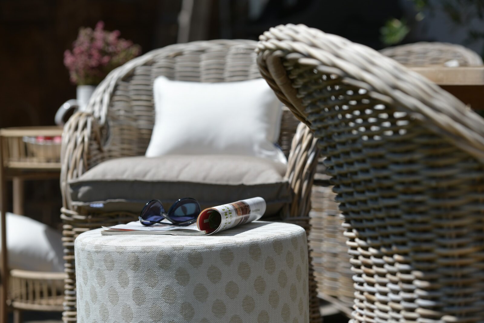 H.O.C.K. Banno dots Outdoor Hocker rund Pouf ø45x45cm Punkte natur nanu
