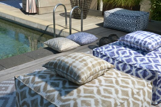 H.O.C.K. Badu Batik Yale Outdoor Loungehocker 90x90x40cm col. 03 blau