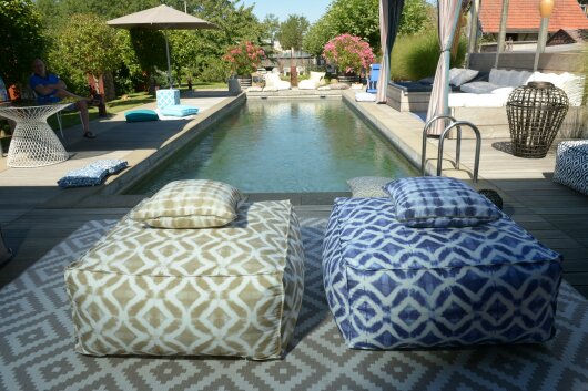 H.O.C.K. Badu Batik Yale Outdoor Loungehocker 90x90x40cm col. 03 blau
