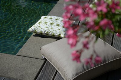 H.O.C.K. Badu Batik Steel Outdoor Kissen mit Keder 50x50cm col. 08 grün