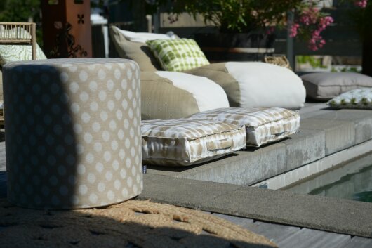 H.O.C.K. Badu Batik Midnight Outdoor Matratzenkissen 50x50x10cm col. 01 natur beige