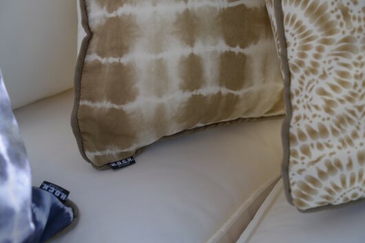 H.O.C.K. Badu Batik Saphire Outdoor Kissen mit Keder 50x50cm col. 01 natur beige