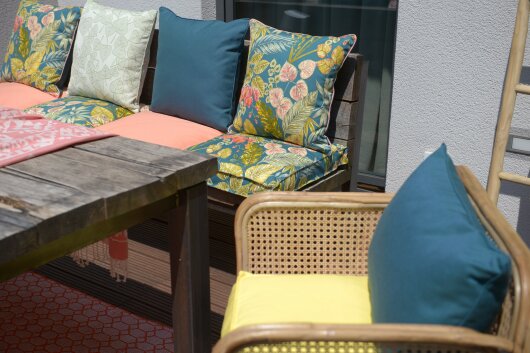 H.O.C.K. Eliza-Bouquet Outdoor Wendekissen Blumen-Motiv mit Keder 50x50cm petrol