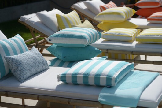 H.O.C.K. Classic Streifen Outdoor Kissen 50x50cm grau