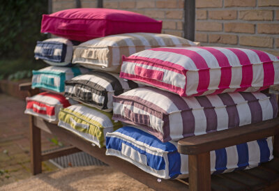 H.O.C.K. Classic Streifen Outdoor Matratzenkissen 50x50x10cm hellgrau