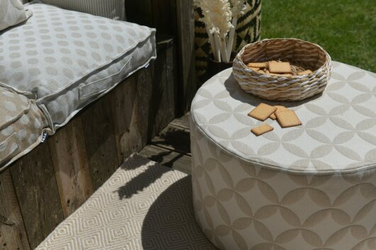 H.O.C.K. Luna Outdoor Hocker rund Pouf ø60x40cm hellgrau